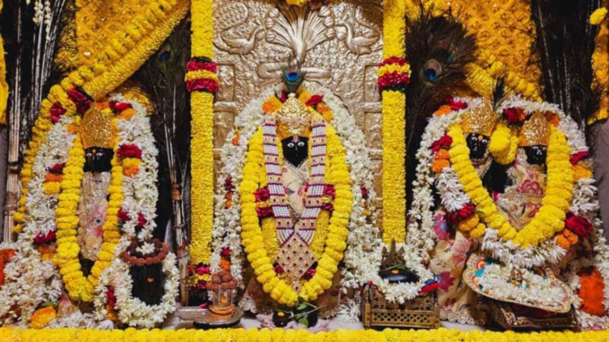 अक्षय तृतीया पर काशी विश्वनाथ धाम में अनुष्ठान का आयोजन, बद्रीनारायण स्वरूप का भव्य श्रृंगार