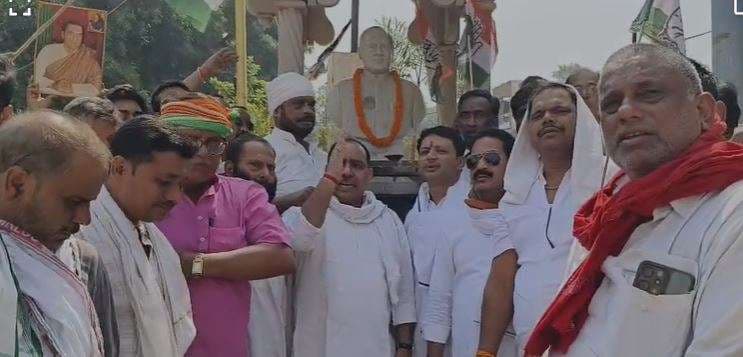 कांग्रेसियों ने राजीव गांधी की पुण्‍यतिथि पर दी श्रद्धांजलि, लिया यह संकल्‍प