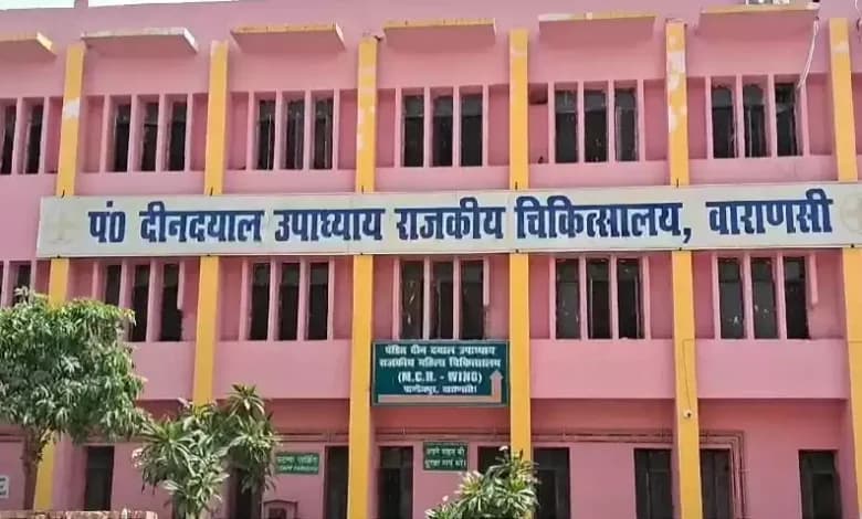 दीनदयाल अस्पताल के बाहर अतिक्रमण, मरीजों और राहगीरों के लिए मुसीबत
