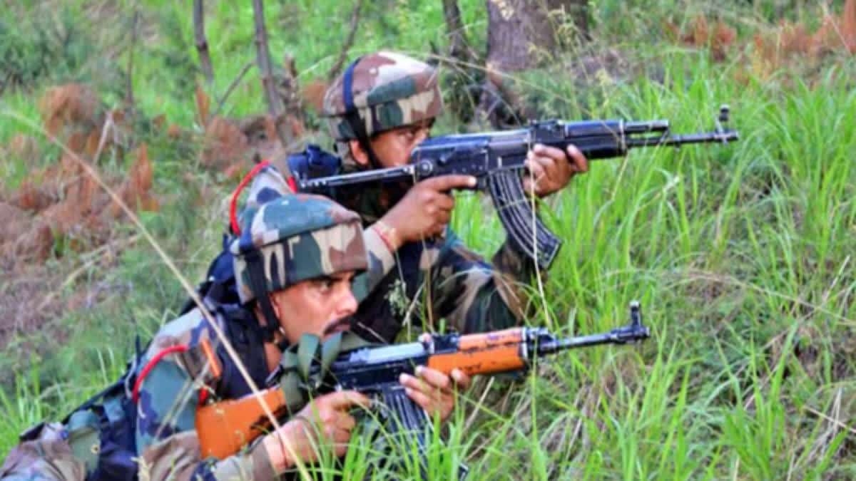 J&K के किश्तवाड़ में मुठभेड़ जारी, शुरू हुई आतंकियों की धरपकड़  