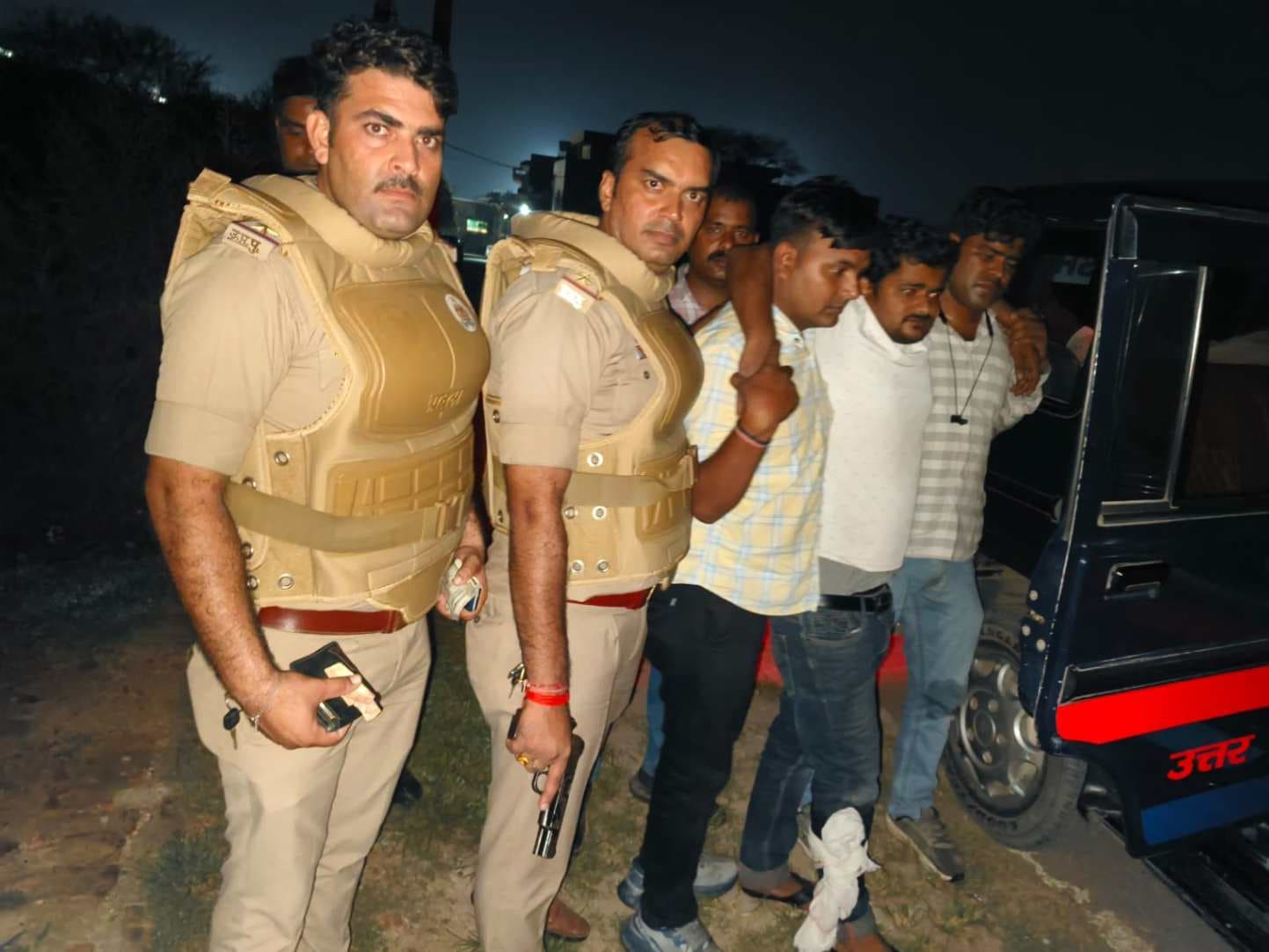 वाराणसी में मुठभेड़: डाफी टोल प्लाजा पर 25 हजार का इनामी बदमाश पकड़ाया