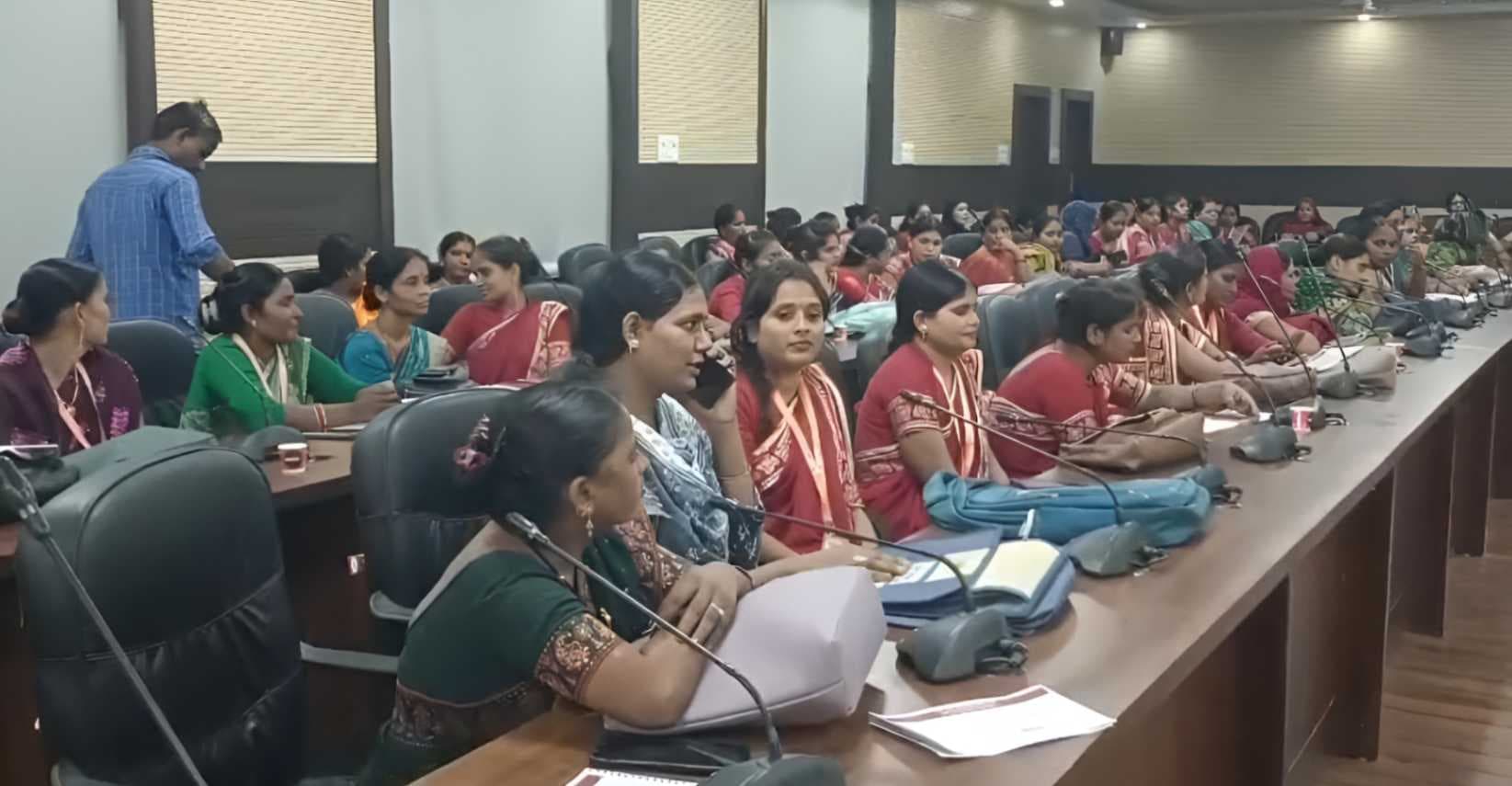 डिजिटल नारी सशक्तिकरण: ग्रामीण महिलाओं को मिला आत्मनिर्भरता का नया पंख
