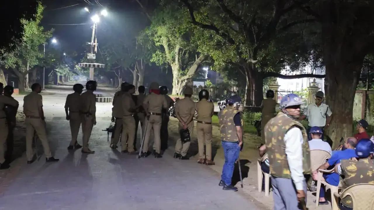 असमाजिक गति‍विधियों में शामिल BHU के कई छात्रों के खिलाफ कार्रवाई, 37 निलंबित, पांच निष्‍कासित 