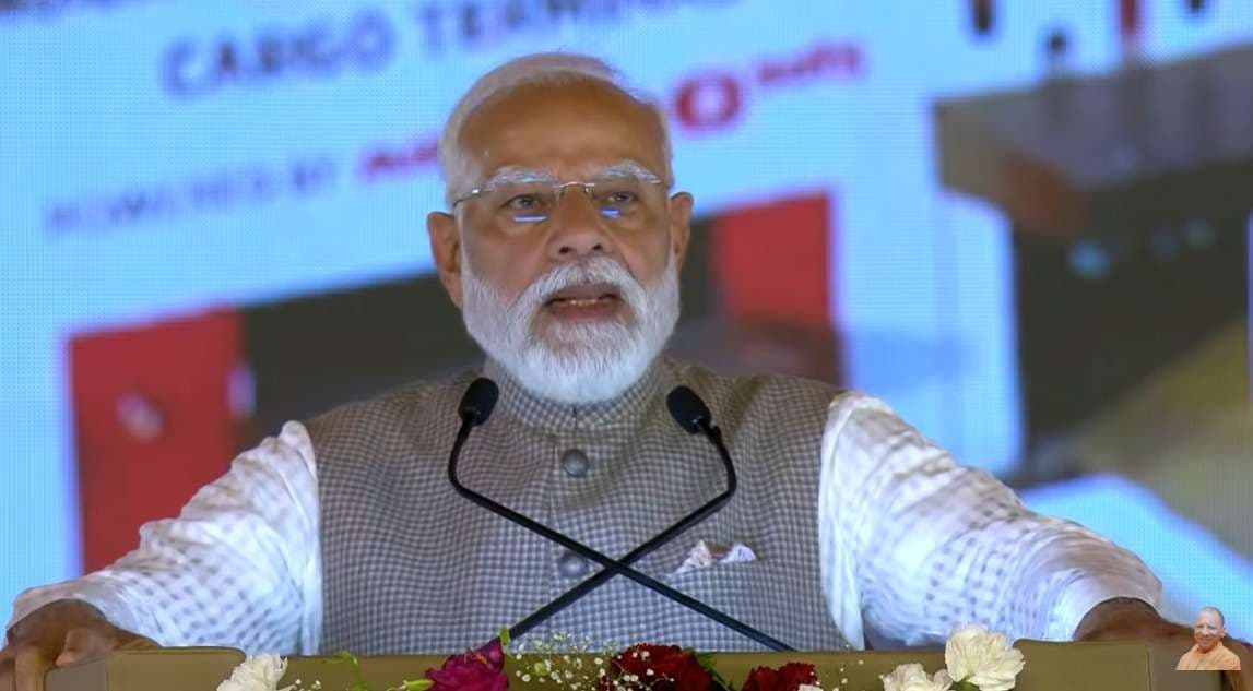 पीएम मोदी ने किया जेवर एयरपोर्ट का उद्घाटन, जानें कब शुरू होंगी उड़ानें