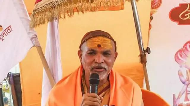 स्‍वामी अविमुक्‍तेश्‍वरानंद के बयान पर दलित-हिंदू महिलाओं का विरोध प्रदर्शन, नाम बताने और माफी मांगने की मांग