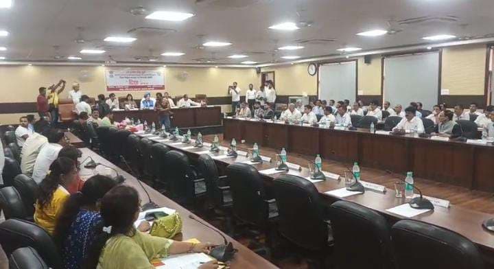 वाराणसी में किए विकास कार्यों का नहीं किया जाता राजनीतिकरणः पेट्रोलियम मंत्री  
