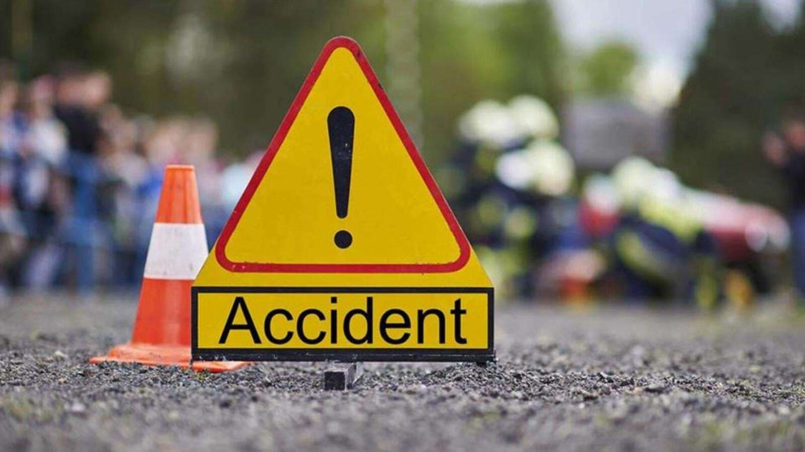रिंग रोड पर दर्दनाक हादसा, कार से टक्‍कर में पिता के सामने बेटे की मौत