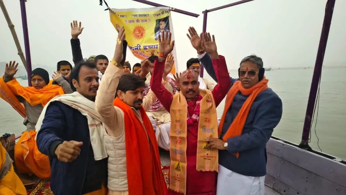 काशी में घर वापसी, एमपी के इंजीनियर असद खान बने अथर्व त्यागी