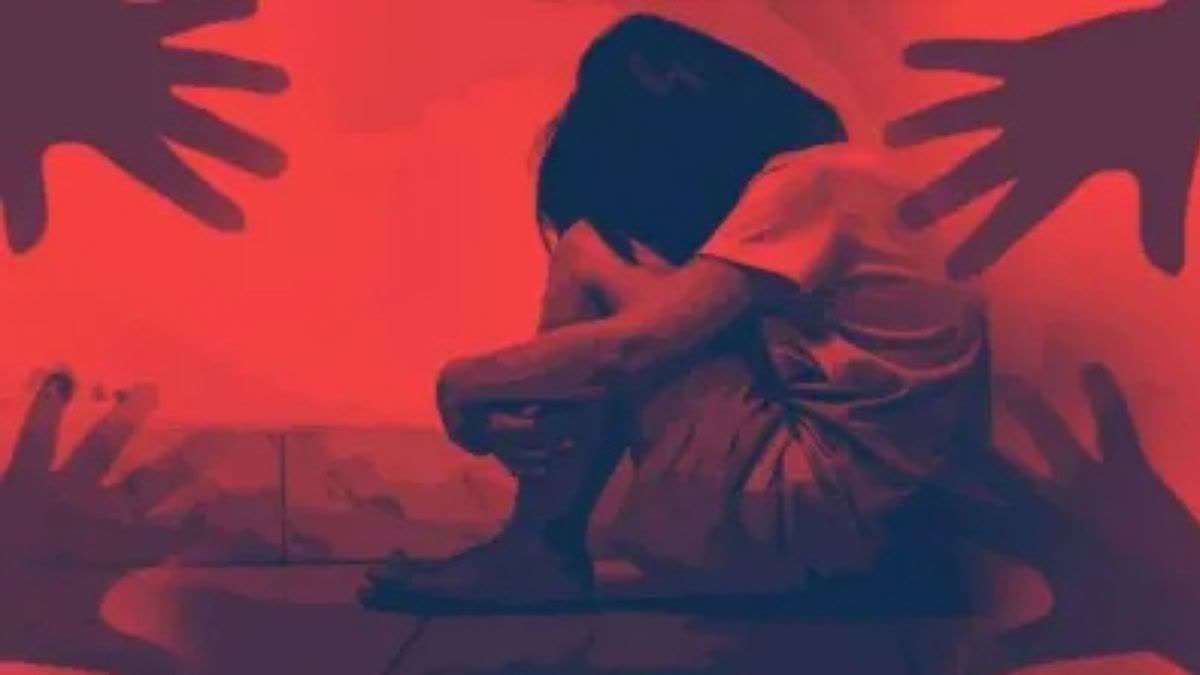 वाराणसी में गैंगरेप पीड़िता की नवजात बच्ची की मौत, ऑटो में दिया था जन्म