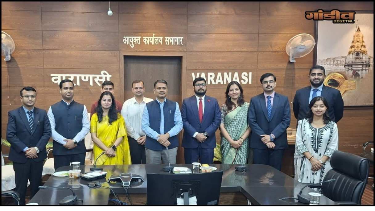 मंडलायुक्त ने आईआरटीएस ट्रेनी अधिकारियों से की संवादात्मक बैठक
