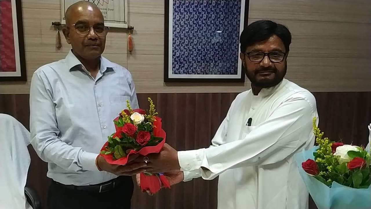 बुनकरों के लिए सबसे बड़ी चुनौती बाजार तक पहुंचना : उपनिदेशक अशोक कुमार वर्मा
