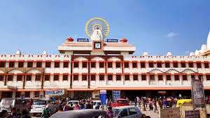 कैंट स्टेशन और रोडवेज के बाहर पुलिस का अभियान, संदिग्धों में मची खलबली
