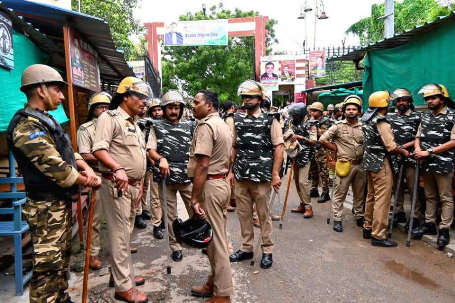 एडीसीपी नीतू कादयान के समर्थन में उतरे पुलिसकर्मी, सोशल मीडिया पर शुरू किया ''हैशटैग अभियान''