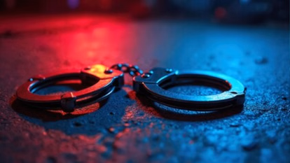 पुलिस की सख्‍ती, रोडवेज और रेलवे स्‍टेशन पर अराजकता फैलाने वाली 10 महिलाएं गिरफ्तार 