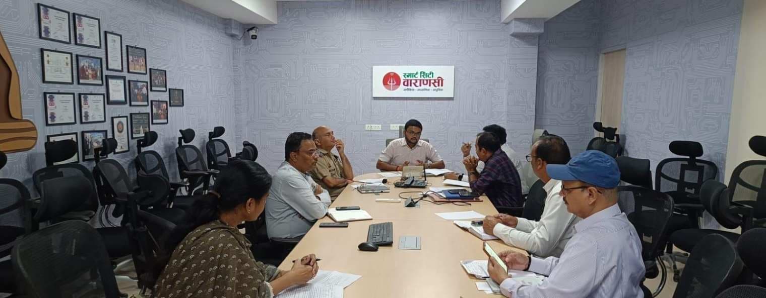 कैन्ट स्टेशन के सामने फ्लाई ओवर के नीचे हरियाली के साथ होगी पार्किंग व्यवस्था