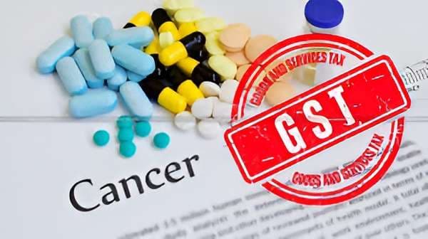 जीएसटी: कैंसर समेत 35 जीवन रक्षक दवाएं करमुक्त, बाकी दवाओं पर सिर्फ 5% टैक्स

