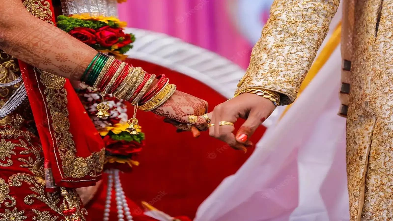 बाबतपुर एयरपोर्ट पर नकली दुल्हन का ड्रामा बेनकाब, तीन पर केस

