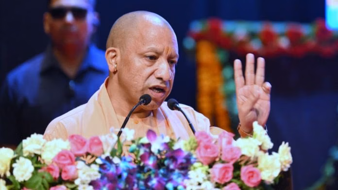 सीएम योगी ने शिक्षकों को दी राहत, निजी अस्पतालों में मिलेगा कैशलेस इलाज