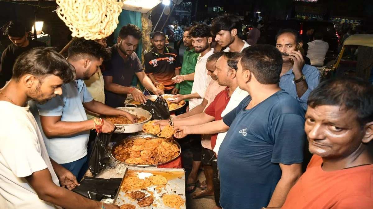 कजरी तीजः परंपरा कुछ खास और अनोखी, देवी विशालाक्षी के दर्शन का विशेष महत्व
