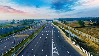 वाराणसी में 15 किमी लंबी एलिवेटेड फोरलेन सड़क का प्लान,विश्वसुंदरी पुल से रिंग रोड गंगा पुल तक बनेगी रोड
