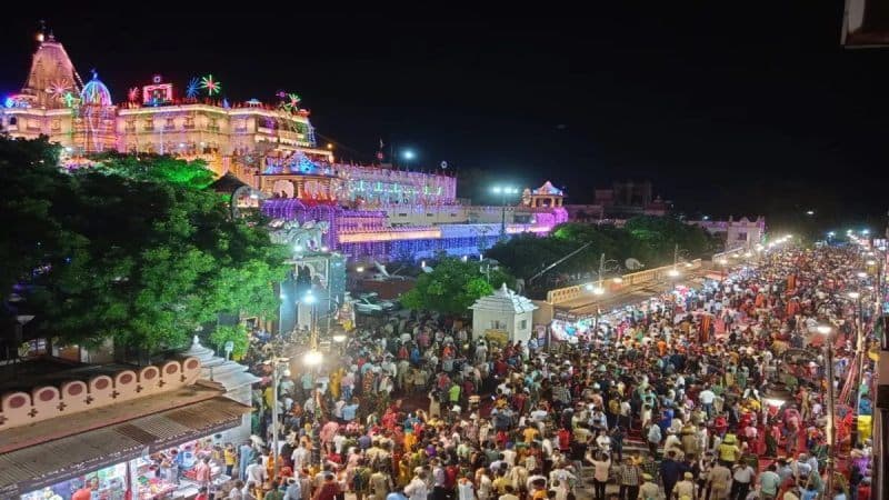 मथुरा में 3000 पुलिसकर्मियों की तैनाती,  जन्माष्टमी पर तैयार सुरक्षा प्लान 