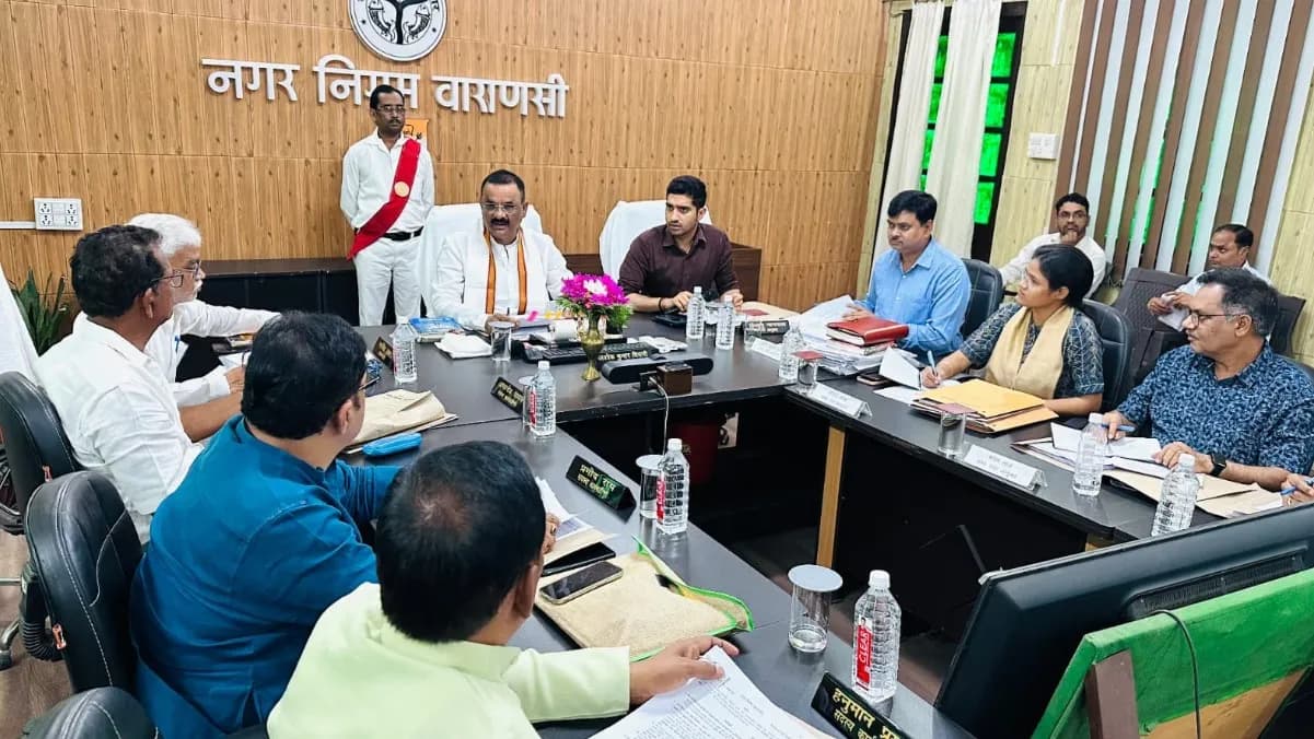 पंचक्रोशी परिक्रमा से पहले एक्‍शन में नगर निगम, धर्मशालाओं पर लगाया ताला
