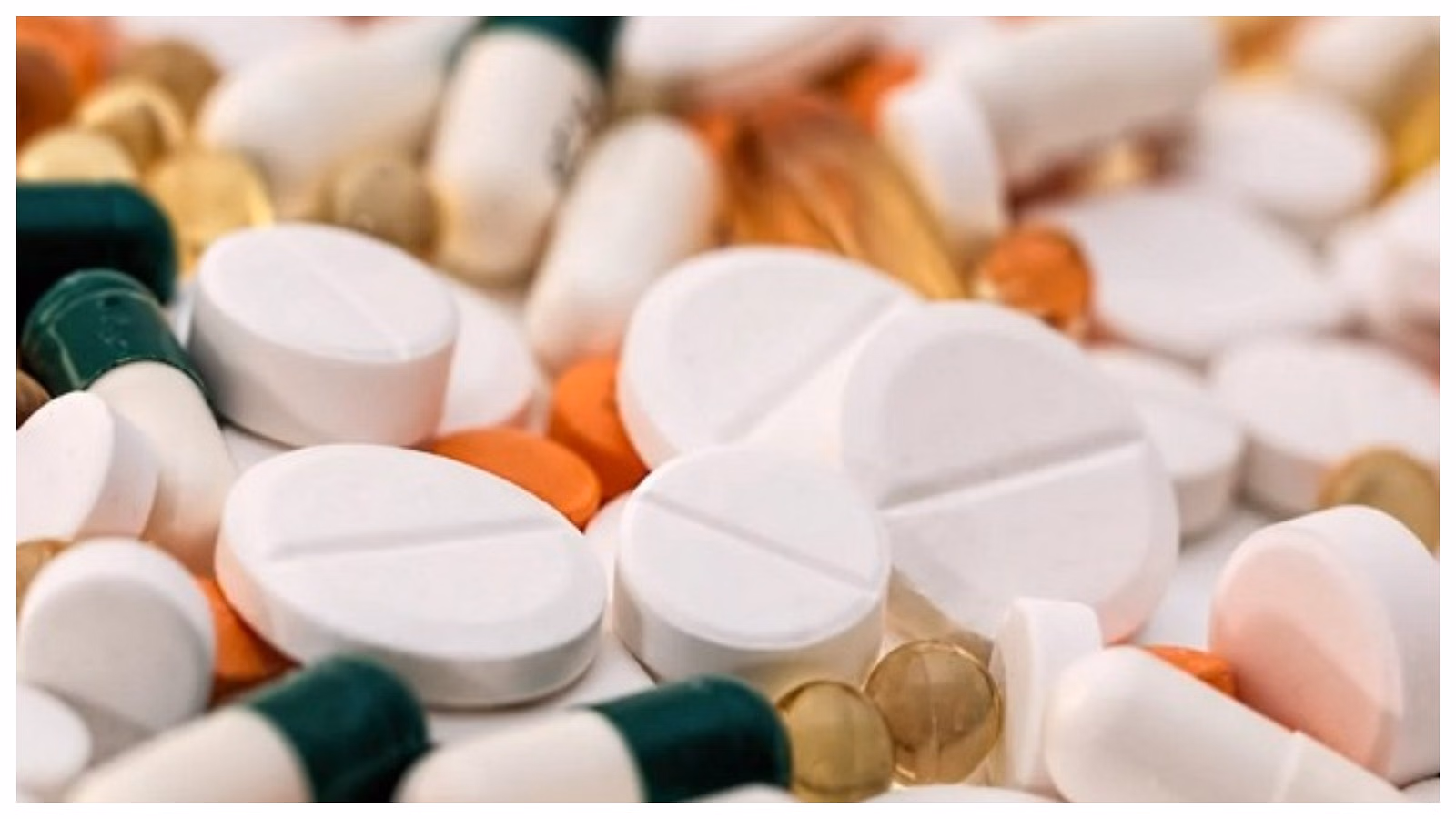 वाराणसी में खराब गुणवत्‍ता वाली दवाओं  का लिया नमूना,  खरीद - बिक्री पर रोक 