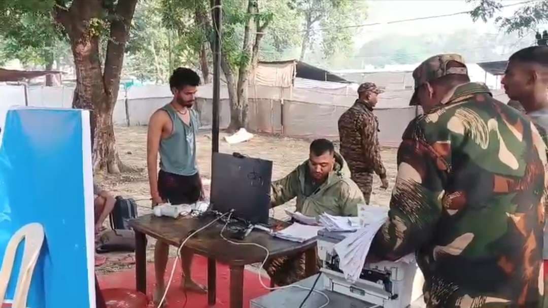 अग्निवीर भर्ती रैली : दौड़े 844 युवा, सफल हुए 451