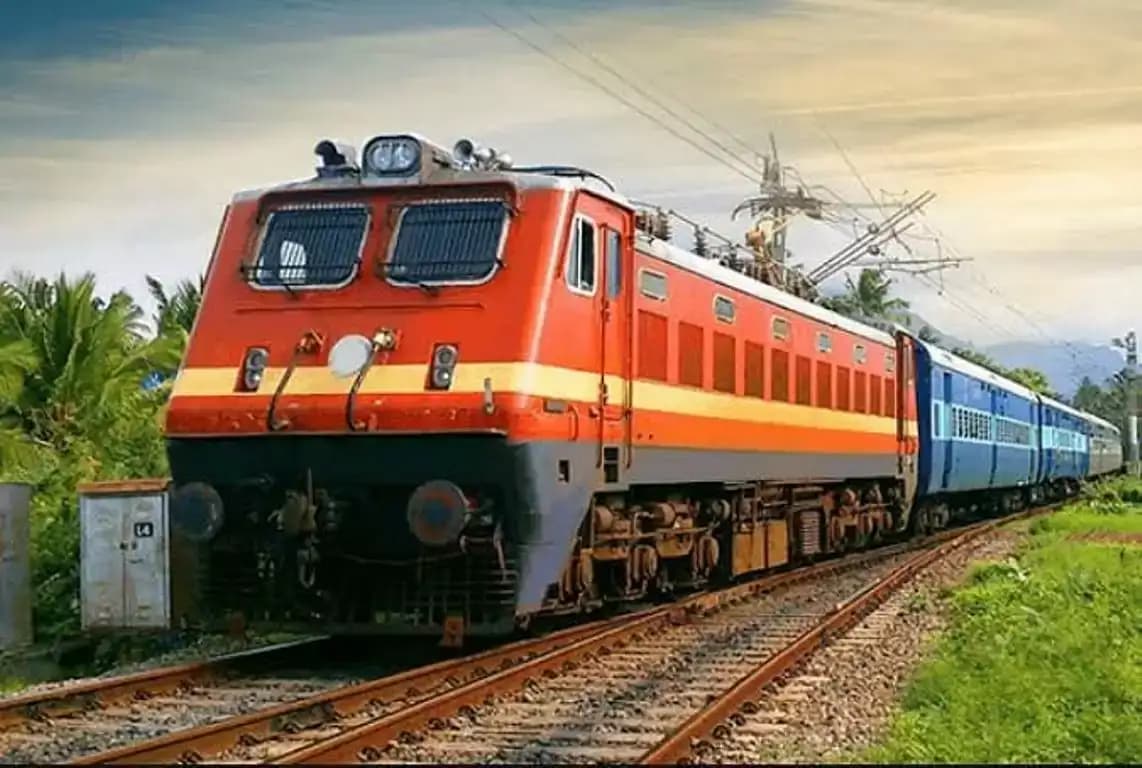 खुशखबरी ! लखनऊ से वाराणसी होकर  कोलकाता तक चलेगी स्पेशल ट्रेन 
