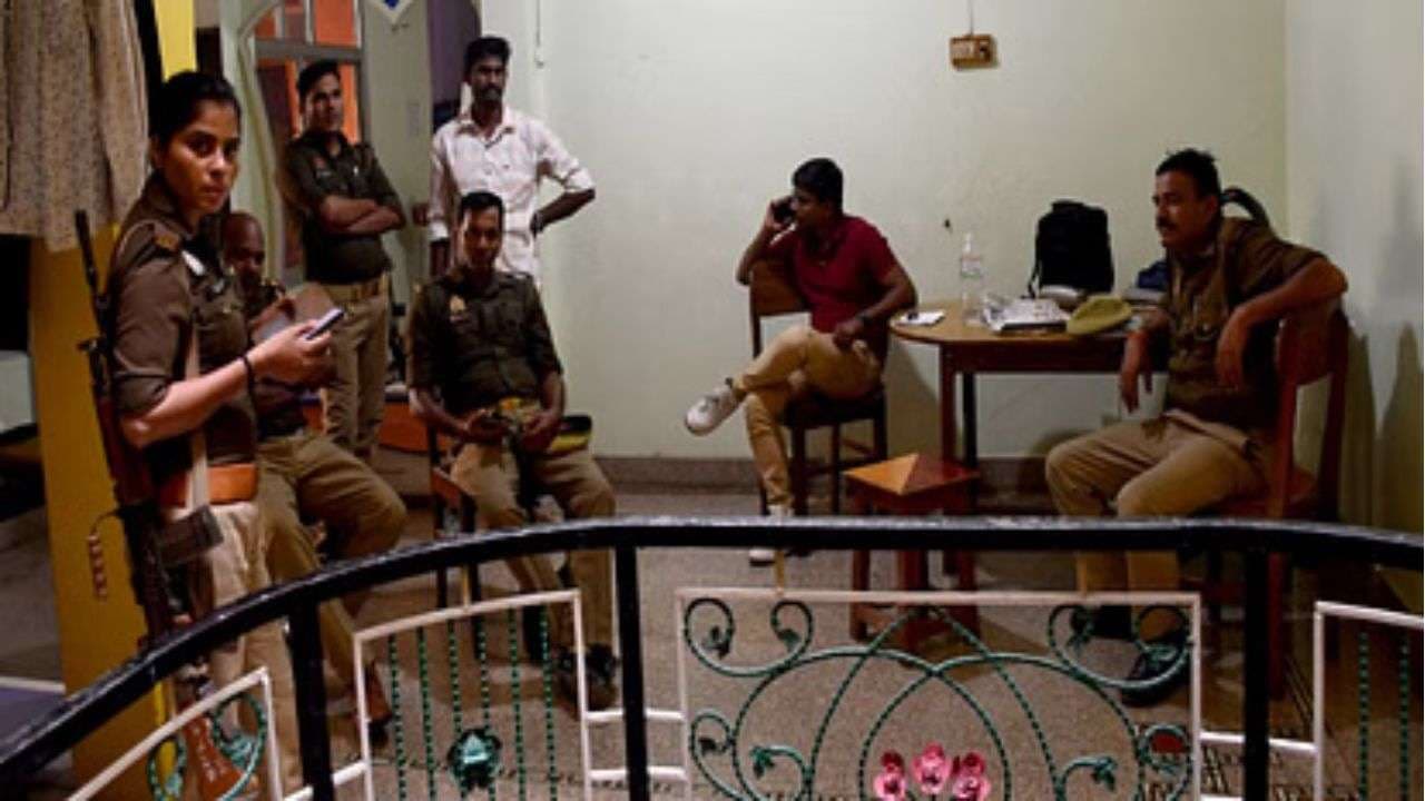  खुल गया राज! 306 दिन बाद खुले कमरे, पांच लोगों की हुई थी हत्या...
