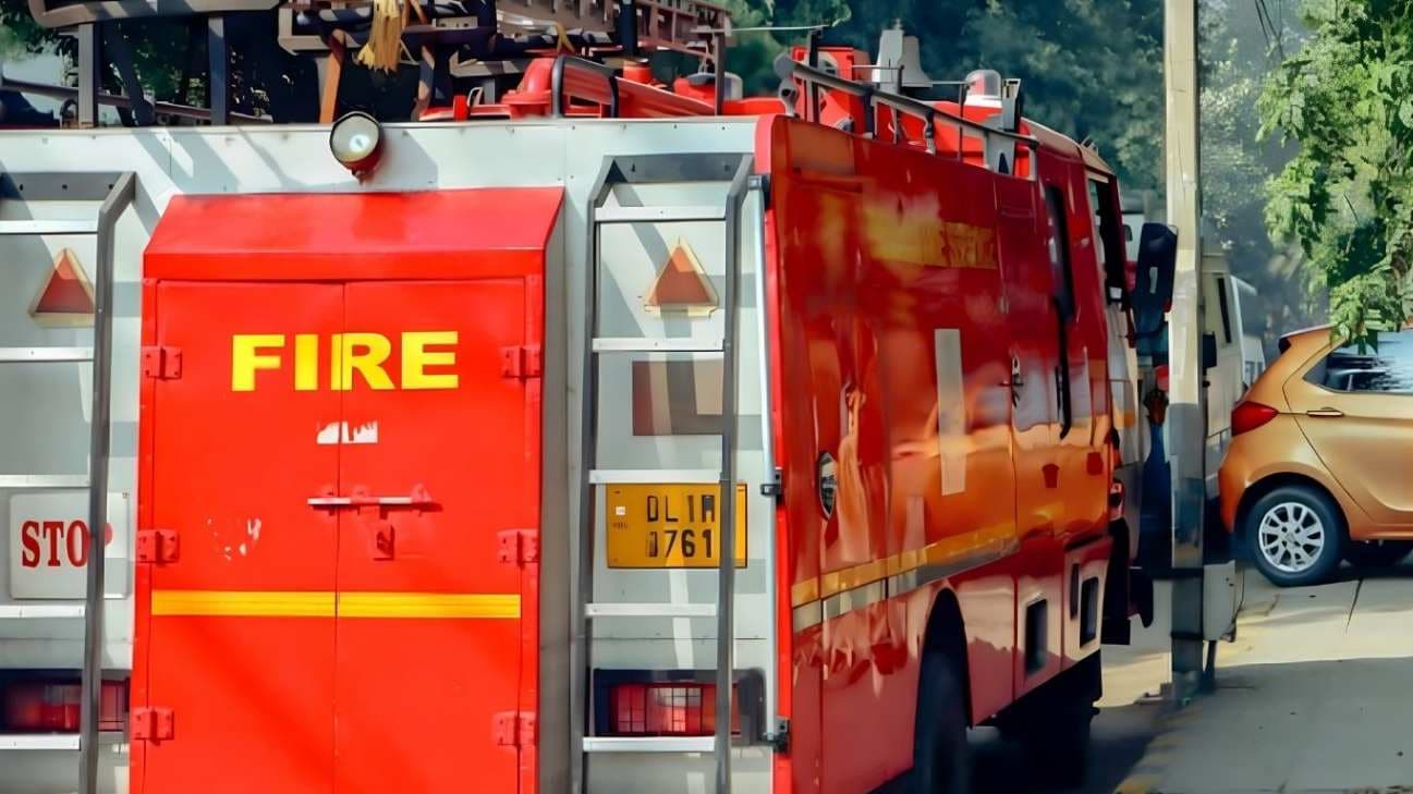 623 आवेदन में 348 भवनों को मिला फायर सेफ्टी प्रमाणपत्र, शेष को नोटिस...