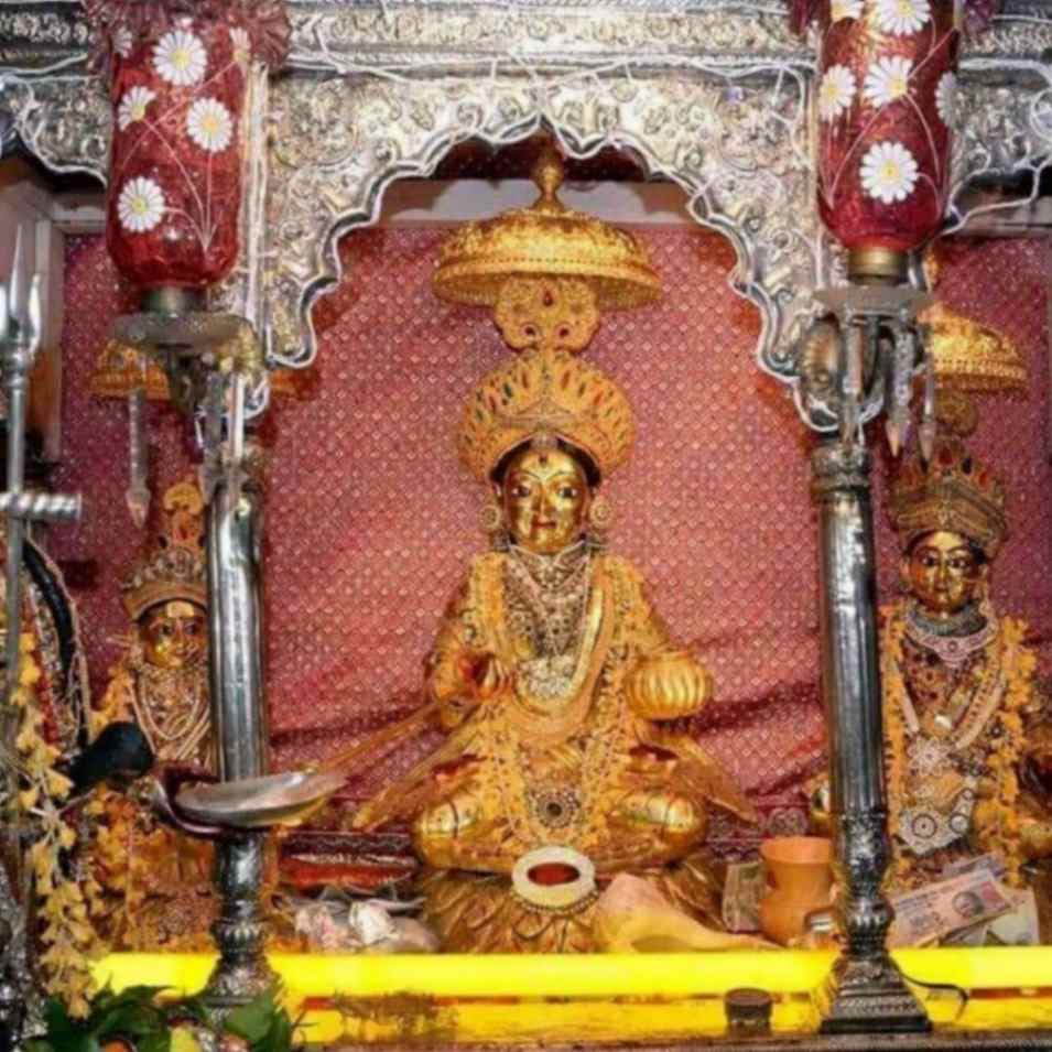 काशी में स्वर्णमयी अन्ननपूर्णा का दर्शन, प्रसाद रूप में मां लुटाएंगी खजाना