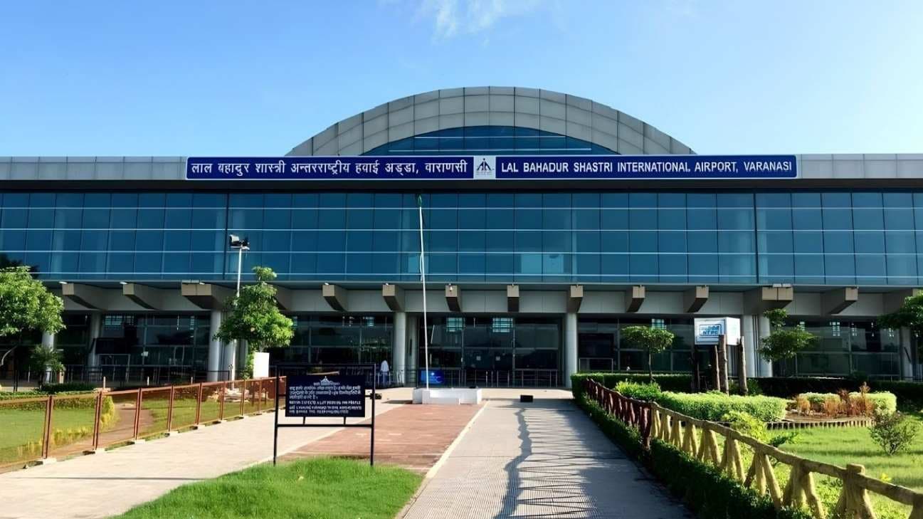 बाबतपुर एयरपोर्ट का आधिकारिक एक्स अकाउंट हुआ हैक, साइबर थाने में शिकायत दर्ज...