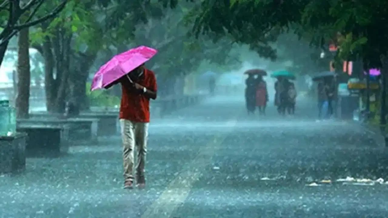 वाराणसी में आंधी संग होगी झमाझम बारिश, अलर्ट जारी 