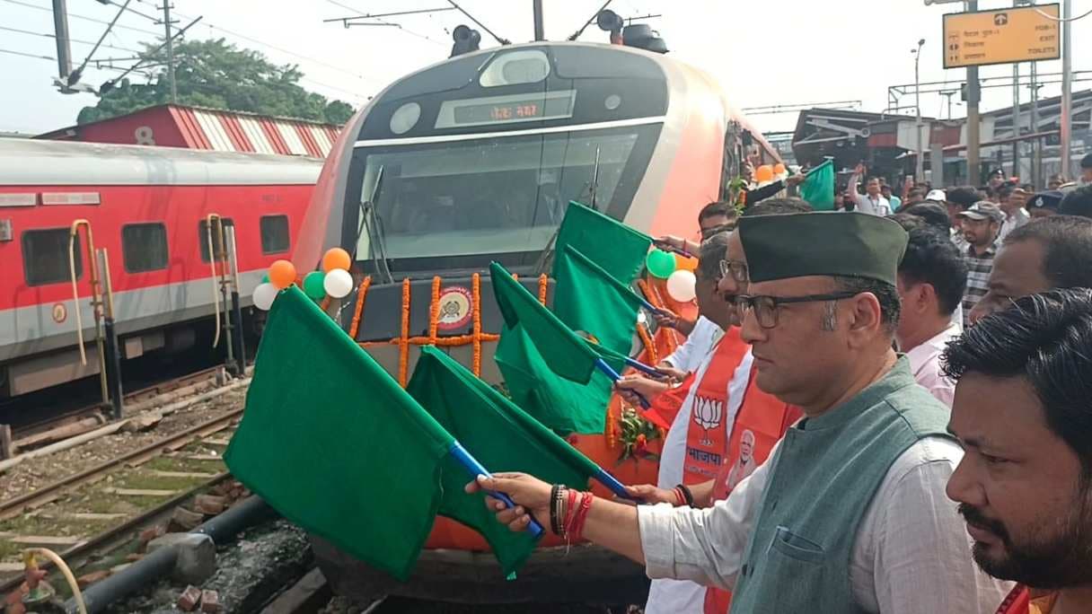 वाराणसी से मेरठ के लिए पहली वंदे भारत एक्सप्रेस, 27 अगस्त से शुरू हुई सीधी सुविधा
