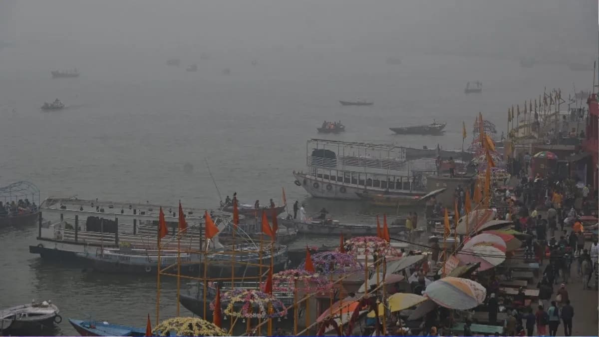 वाराणसी सह‍ित पूर्वांचल में अर्नब चक्रवात का प्रभाव, सुबह से बरसात, तेज हवाओं से फसल को नुकसान