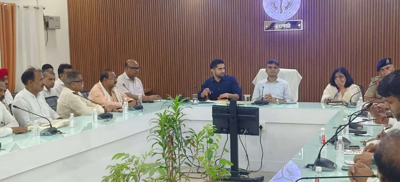 उच्च-निवेश वाले प्रोजेक्ट के मानचित्र को वीडीए दो दिन में स्वीकृत करे: जिलाधिकारी