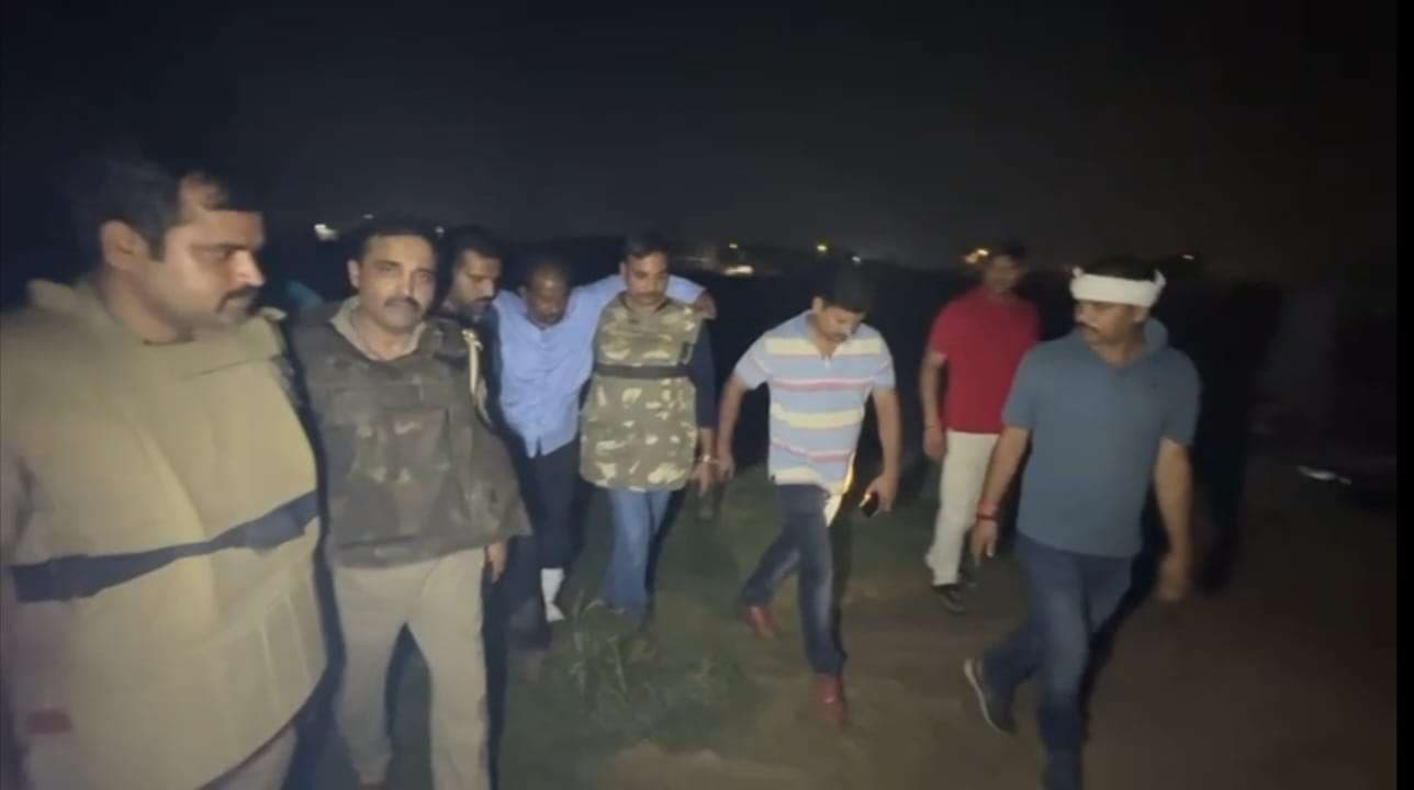 वाराणसी पुलिस व बदमाशों में 'ठांय-ठांय', मुठभेड़ में घायल हुआ शातिर 

