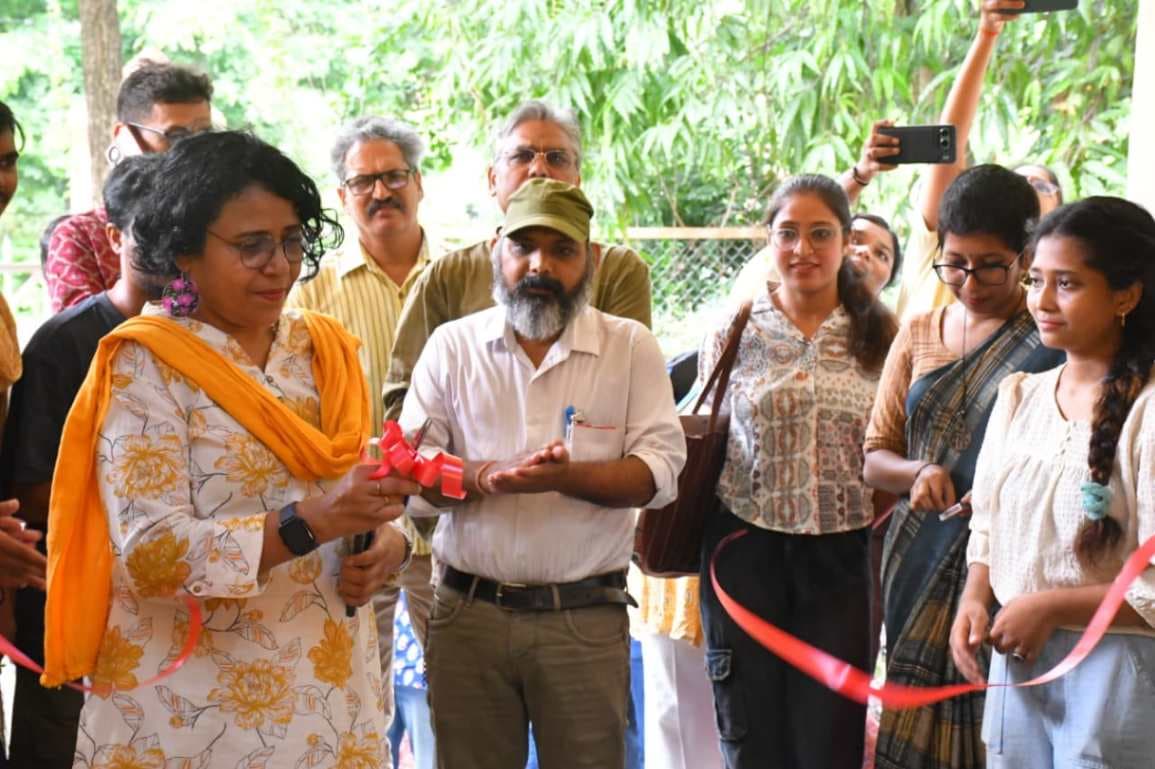 बीएचयू में विविध आरंभ कला प्रदर्शनी शुरू, आस्ट्रेलिया, बांग्लादेश व भारत के कलाकार हुए शामिल 