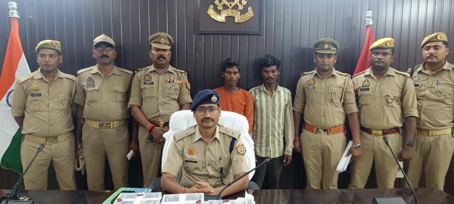 बनारस में घुमंतू गिरोह के दो चोर गिरफ्तार, 1.52 लाख नकद समेत लाखों के जेवर बरामद 