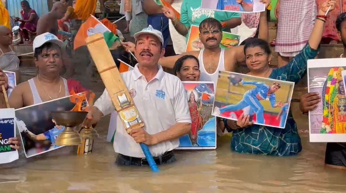 एशिया कप 2025- सबसे बड़ा मुकाबला भारत-पाक के बीच आज, बनारस में गंगा में उतर कर समर्थकों ने की जीत की कामना