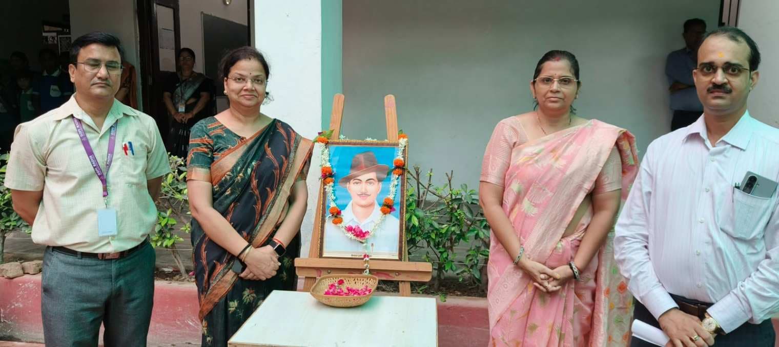 अपनी शहादत से देश के लिए जीना सिखा गए बलिदानी भगत सिंह, जयंती पर किया याद