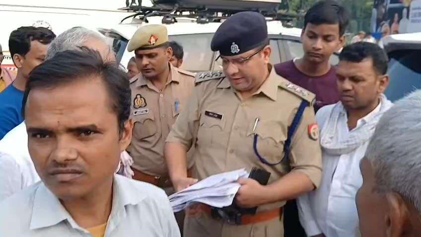 सीएम के 'जनता दर्शन' की सूचना पर सैकड़ों फरियादी पहुंचे सर्किट हाउस,हुए निराश 
