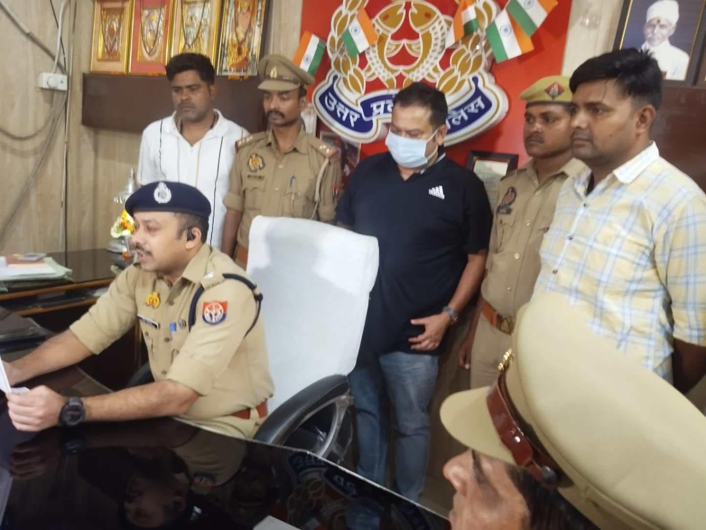 बनारस के व्यापारियों संग आईएएस के रिश्तेदार का करोड़ों हड़पने वाला गिरफ्तार