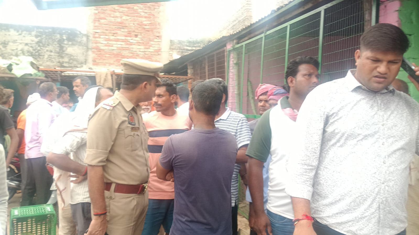 जैतपुरा  और सारनाथ  में खून से लथपथ मिले दो लोगों के शव, हत्या से इंकार नहीं   