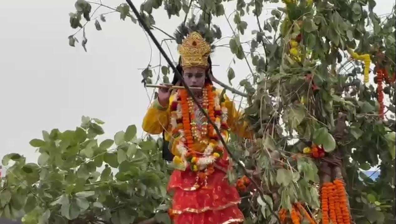 नागनथैया लीला : गंगा में कालिय नाग को नाथ कर फन पर झूमे प्रभु जगन्‍नाथ