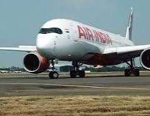 विमान का इमरजेंसी गेट खोलने की कोशिश, उड़ान भरने में हुई देरी  