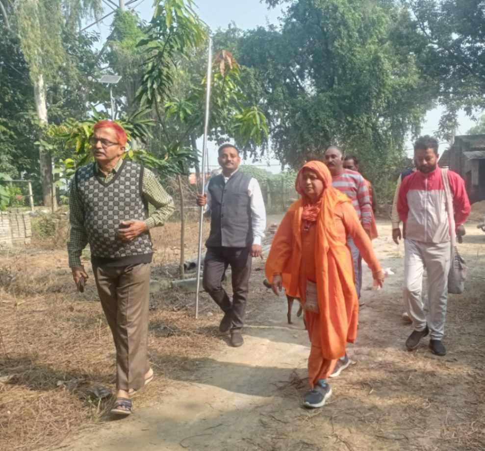 द्वादश ज्योतिर्लिंग की पदयात्रा पर निकली साध्वी सुमन पुरी पहुंची कैथी,हुआ स्वागत 