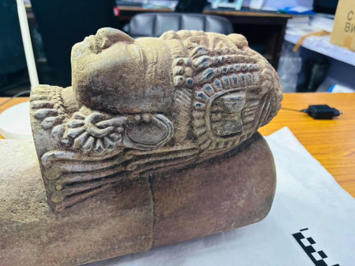 बनारस में मिली 9वीं सदी की दुर्लभ एकमुखी शिवलिंग मूर्ति