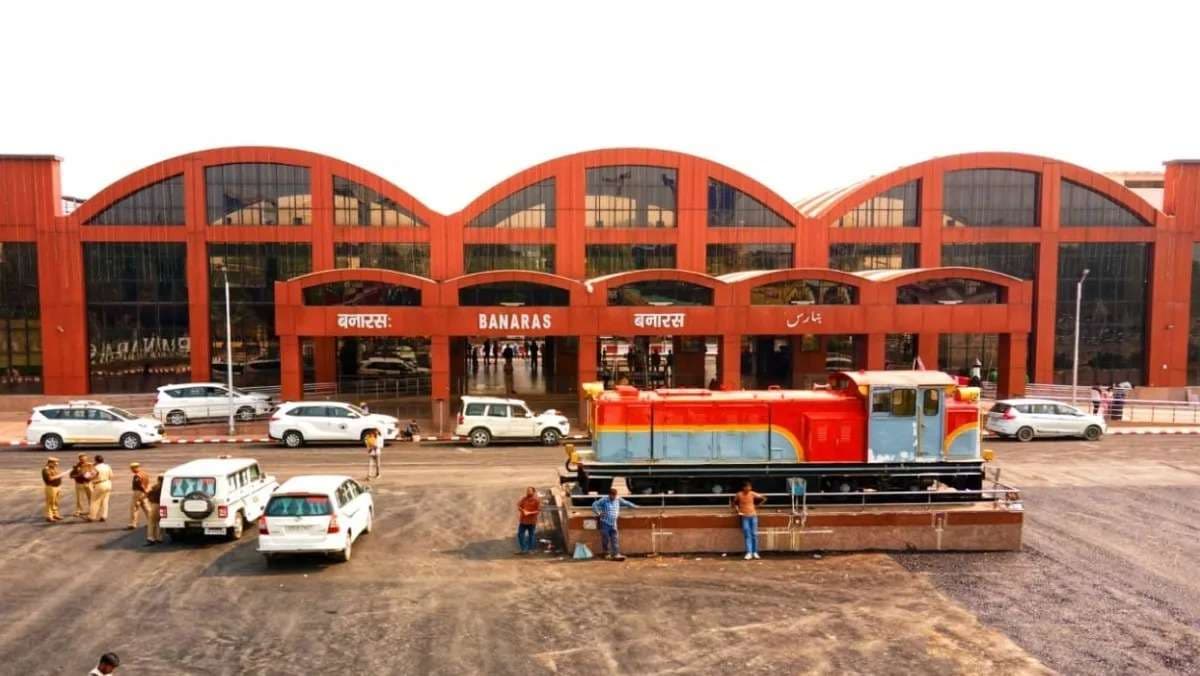 यात्रीगण ध्‍यान दें; एक द‍िसंबर से ‘बीएनआरएस’ होगा बनारस रेलवे स्टेशन का नया काेड